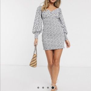 Mini dress with long sleeves in ditsy floral
